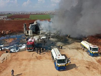 قتلى وجرحى بهجوم إرهابي للنظام وروسيا يستهدف سوقاً للمحروقات شمالي إدلب