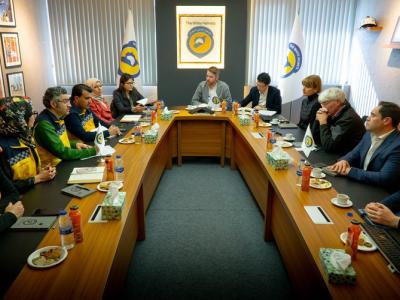 اجتماع للخوذ البيضاء مع "أندرو ميتشل" وزير الدولة لشؤون التنمية وإفريقيا في الخارجية البريطانية