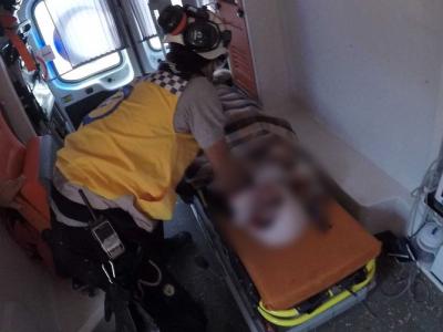 خطر الحوادث يسرق أرواح المدنيين.. وفاة امرأتين وإصابة 4 مدنيين، بحادث في ريف إدلب