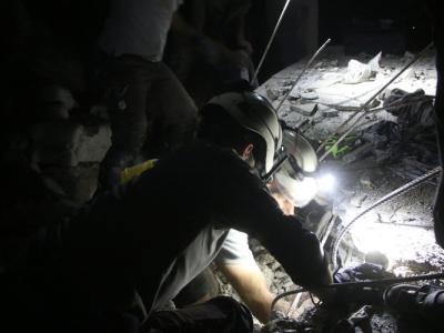 روسيا تواصل نشر الموت في  ريف إدلب ….وغارات مكثفة تقتل امرأة في أريحا