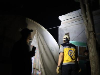 عائلة جديدة منكوبة….مقتل طفل وإصابة والدته بقصف لقوات النظام غربي حلب