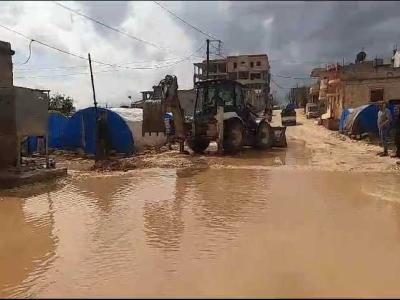 منخفض جوي جديد يترك أضراراً في نحو 100 خيمة للمهجرين ومنكوبي الزلزال