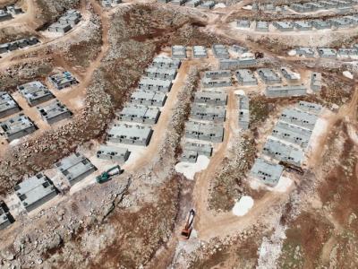 الدفاع المدني السوري يطلق مشروعاً لتنفيذ شبكات مياه الشرب والصرف الصحي في تجمعات مخيمات كفركرمين ـ الكمونة